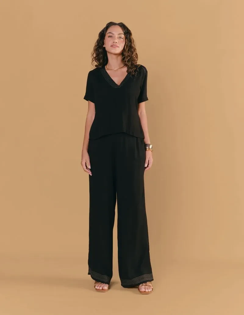 Calça Detalhe Pespontos - Preto